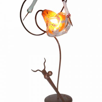 Lámpara de sobremesa. Hierro y vidrio soplado.