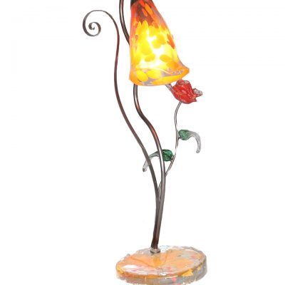 Lámpara de sobremesa. Hierro y vidrio soplado.